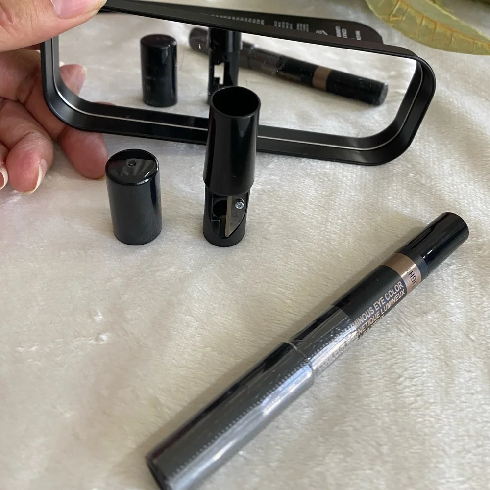 Nudestix Eyeshadow PENCIL Color TWILIGHT WITH SHARPENER